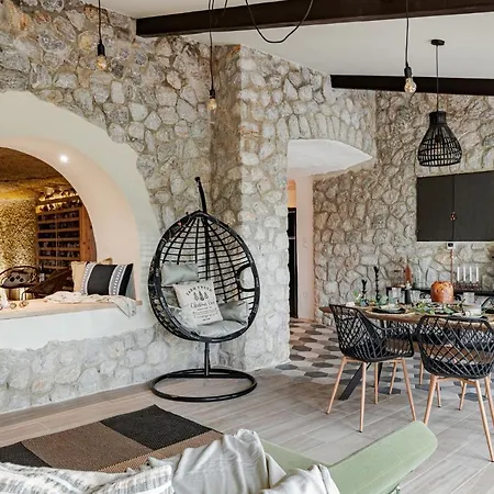 Konukevi La Cantina *